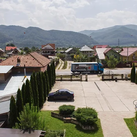 Pensiunea Roua 3* Piatra Neamt