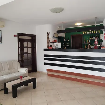 Guest house Pensiunea Roua 3*