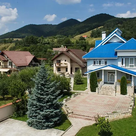 Pensiunea Roua Piatra Neamţ