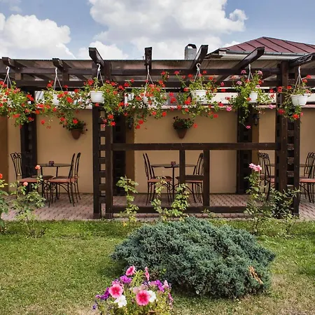 Guest house Pensiunea Roua